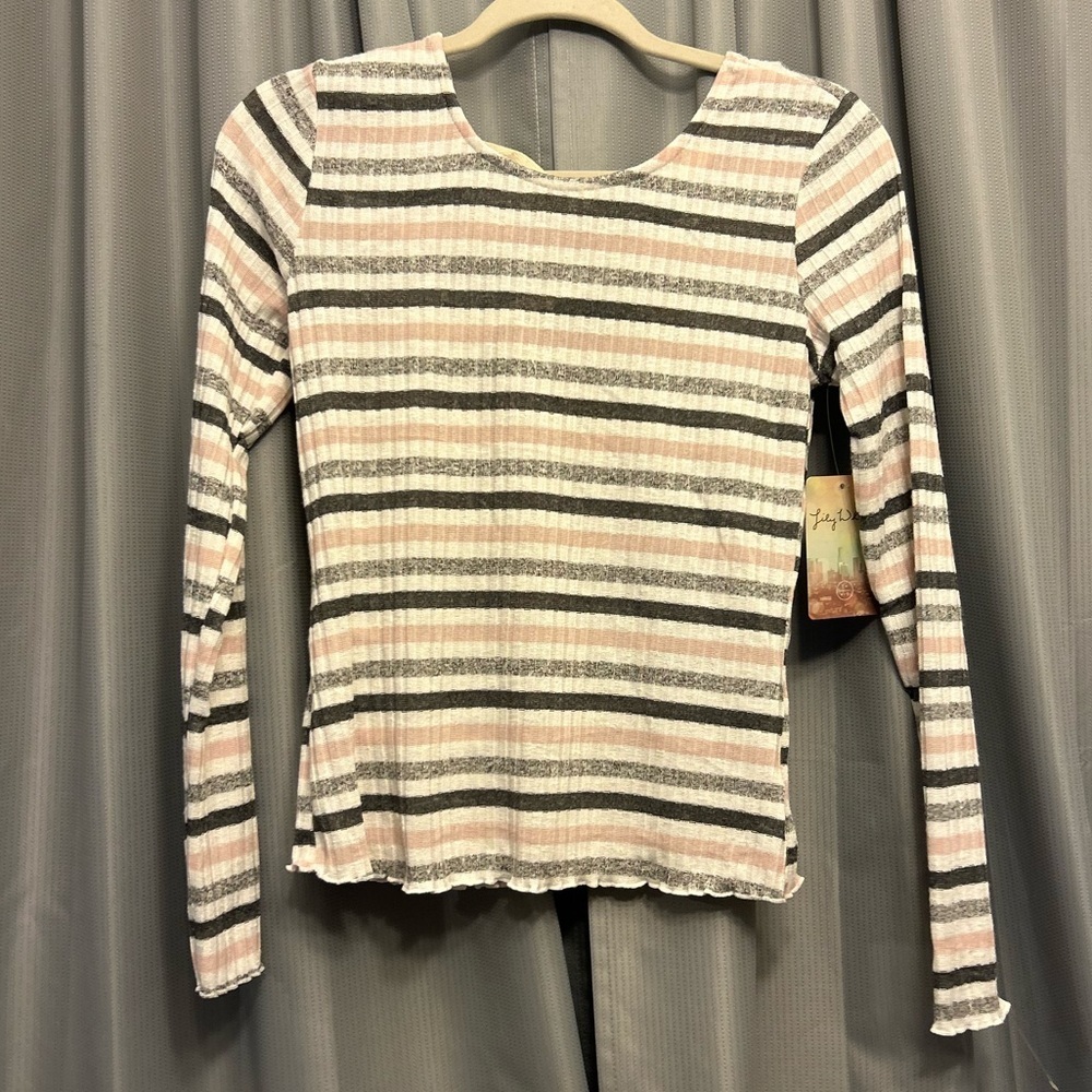 50%offw❤️ Lily White Women's Tie Back Top Small NWT sk71